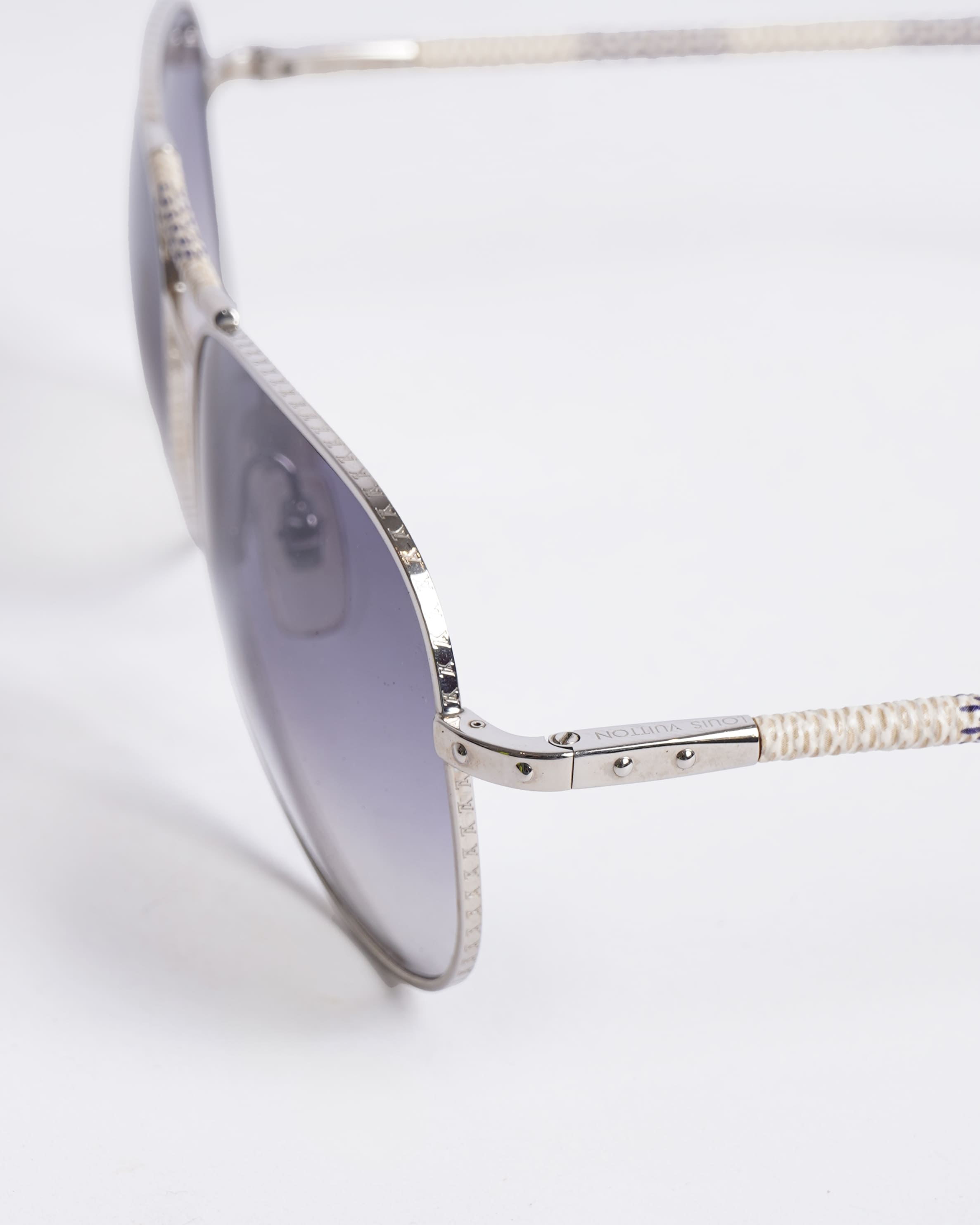 Louis Vuitton Aviator Sunglasses Women's