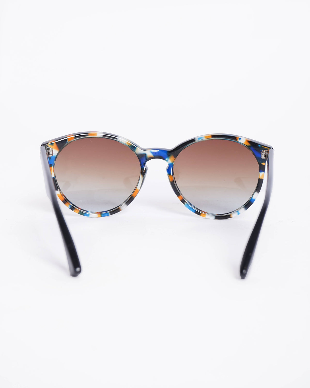 BCBGMAXAZRIA Round Mottled Sunglasses