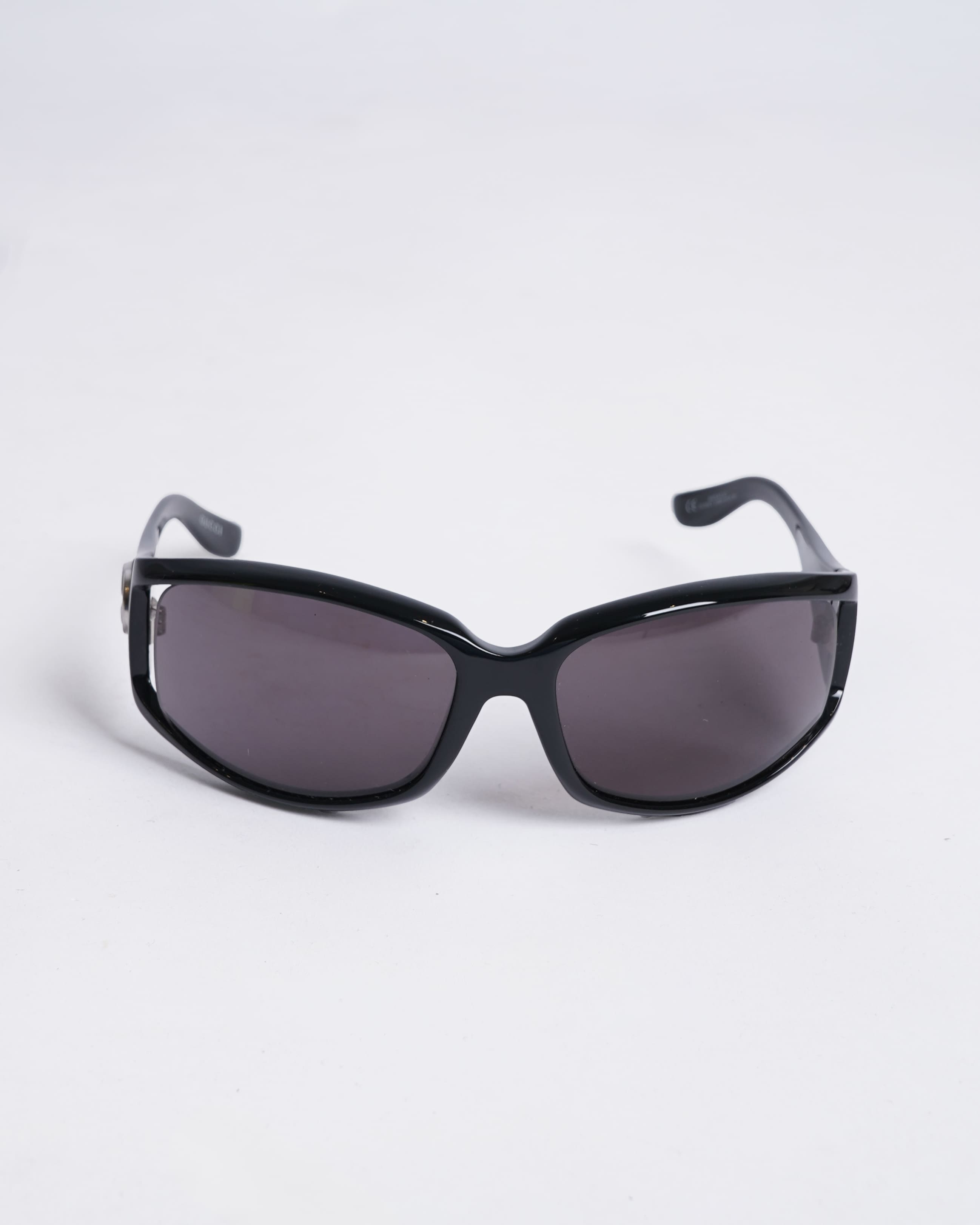 Gucci GG Women's Narrow Sunglasses In Black