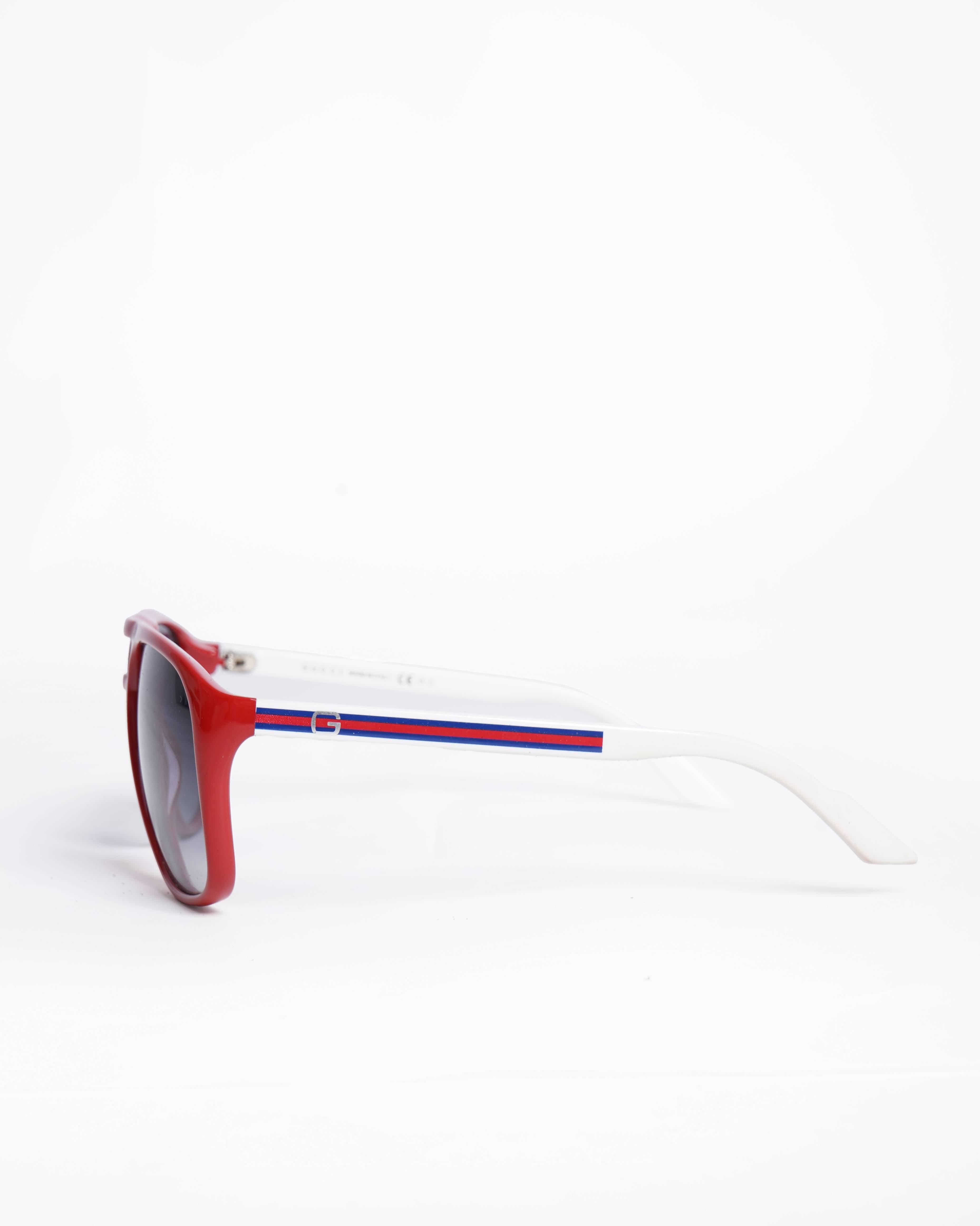 Gucci
Aviator Sunglasses,Red & White Frame/Grey Gradient Lens