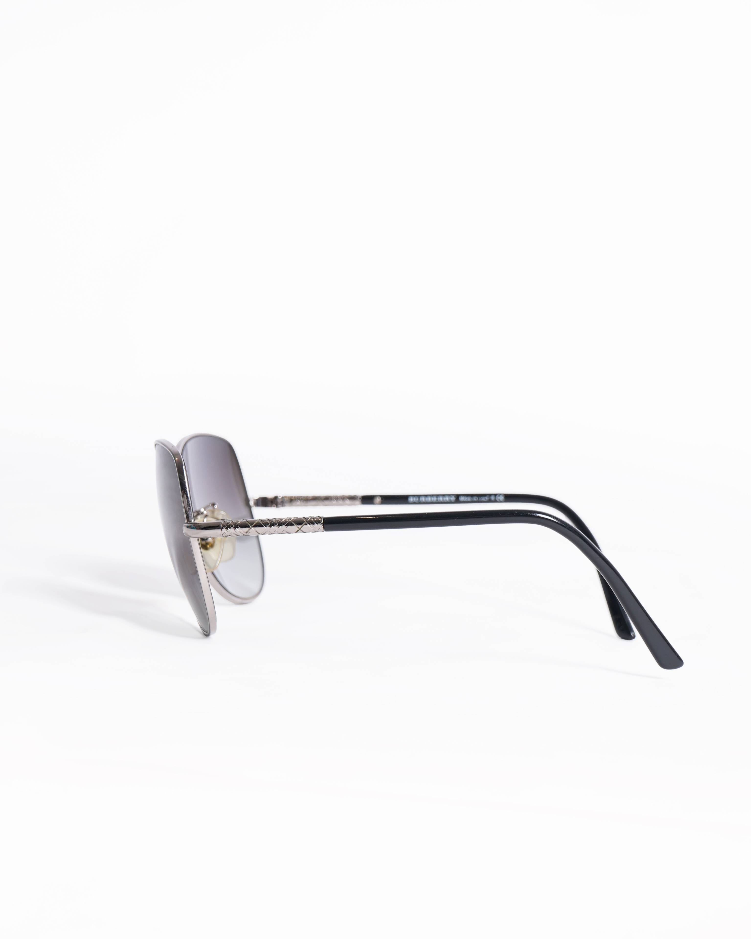 Burberry Women's Silver frame Gradiant Lence Shades