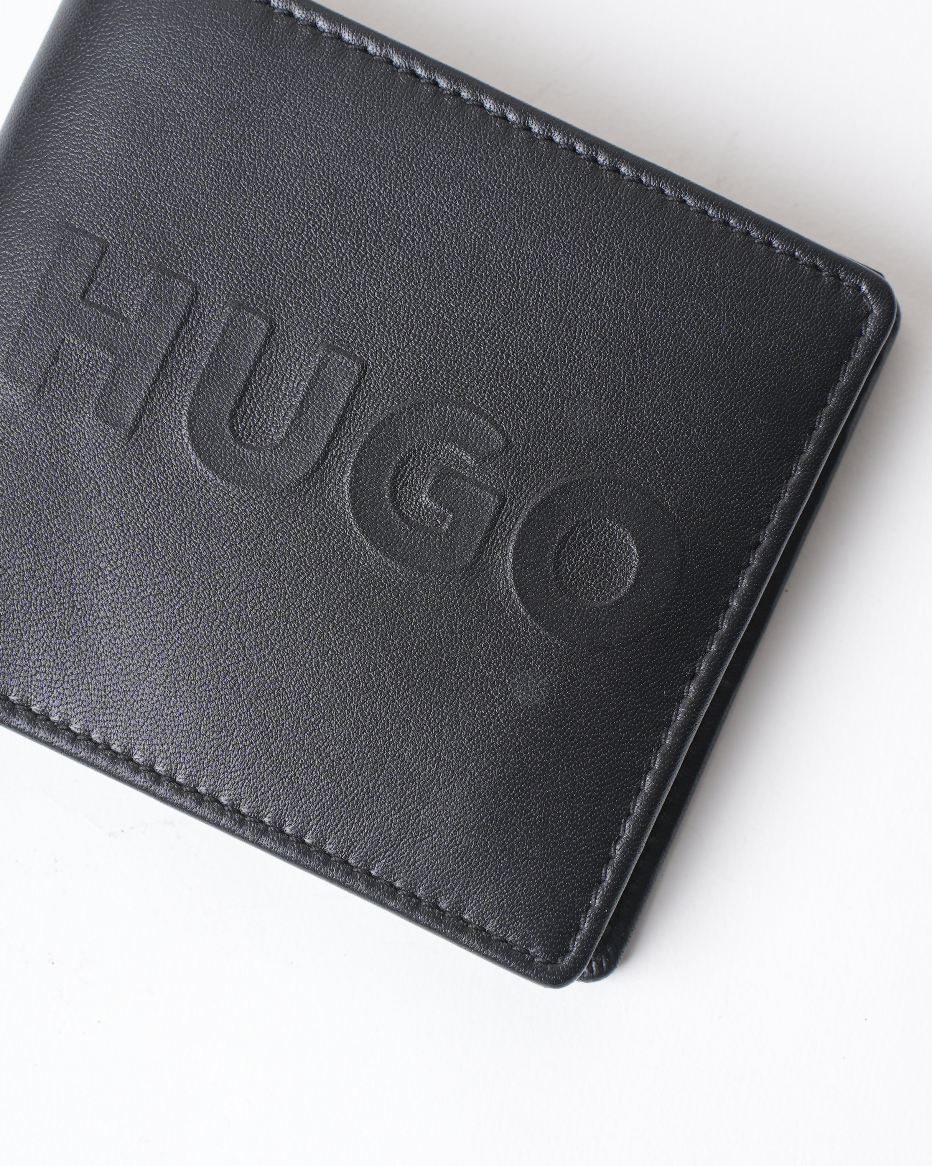 New Hugo Embossed Centre Wallet