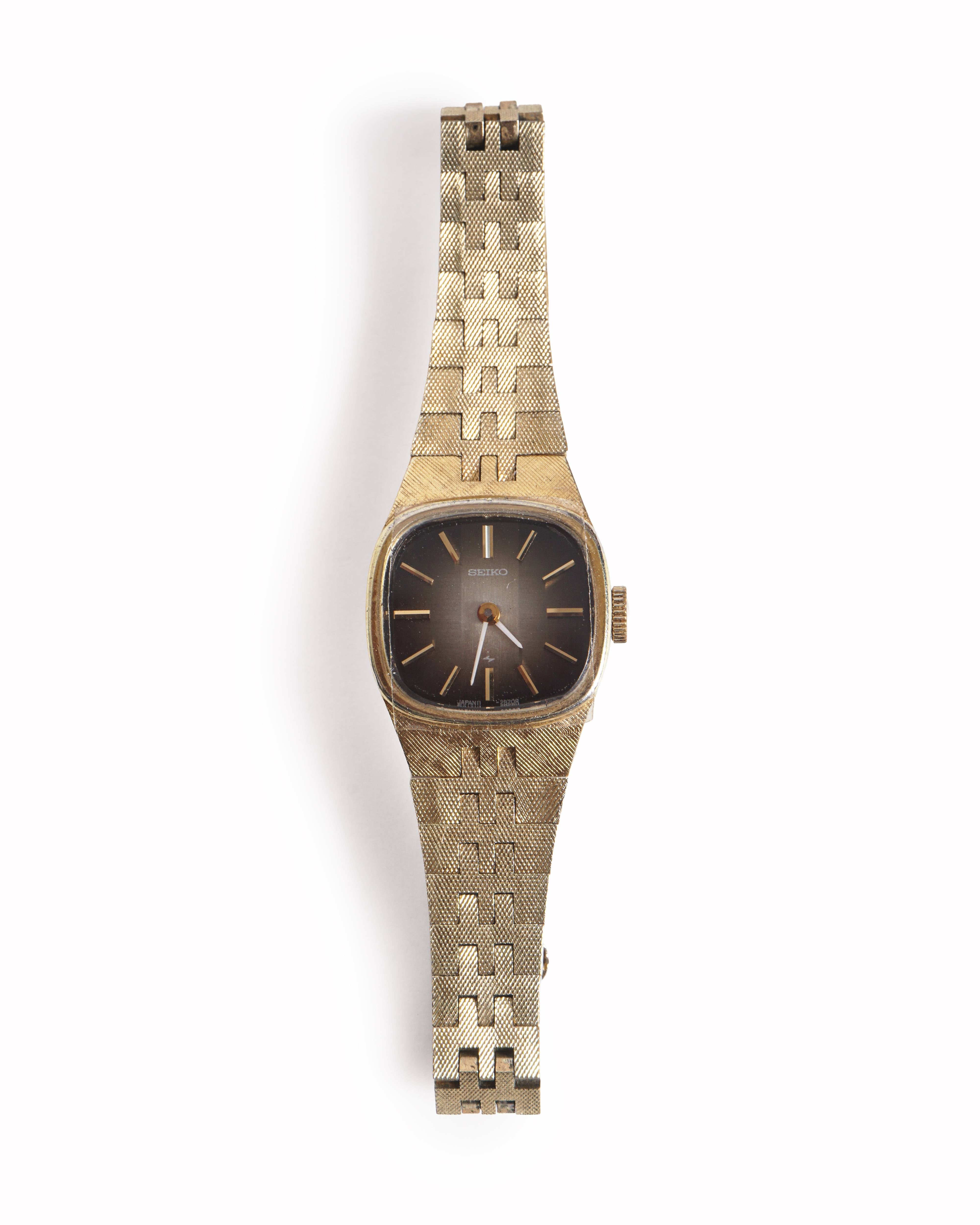 Vintage Seiko Gold-Tone Integrated Bracelet Watch