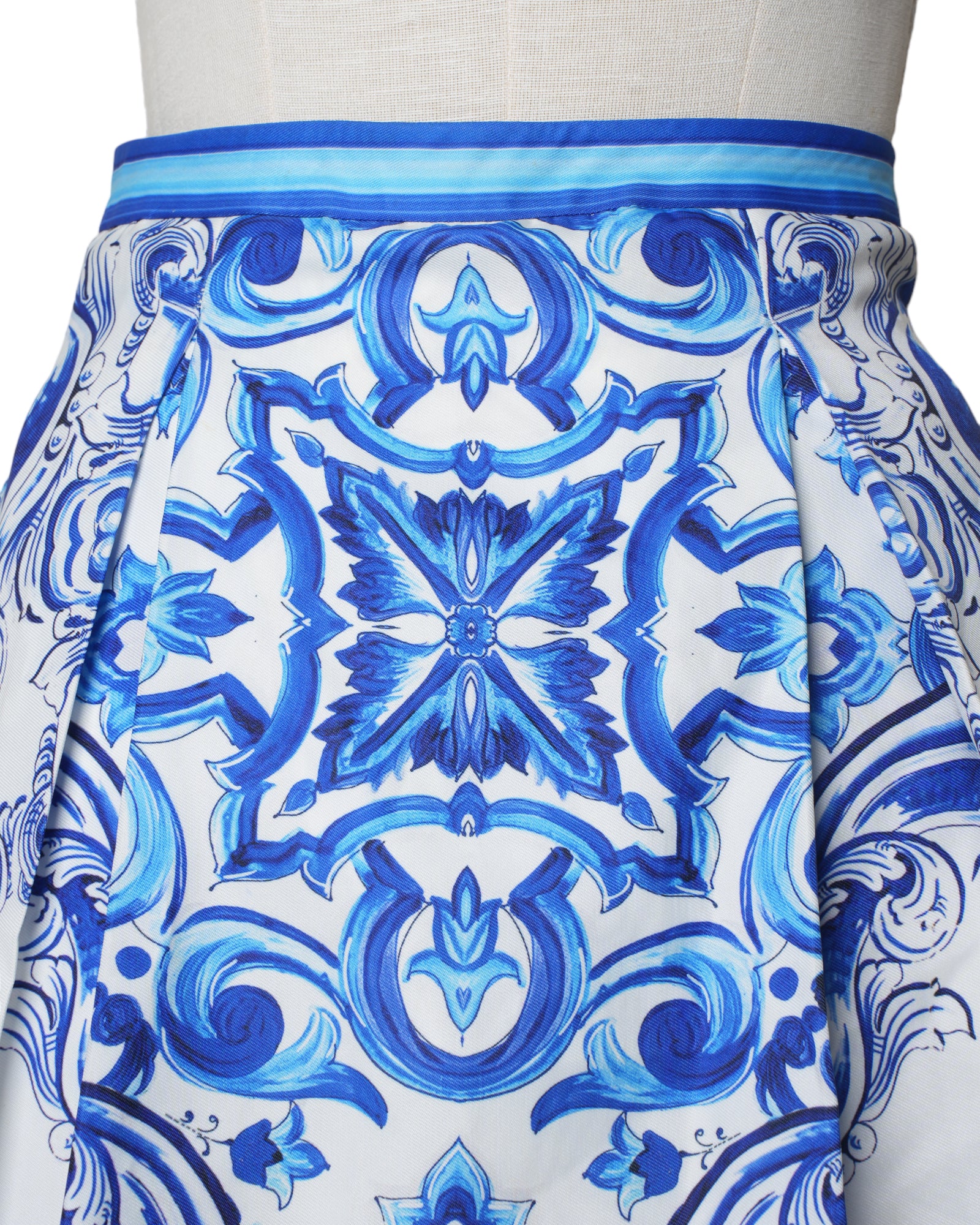 Falguni & Shane Peacock Blue Skirt Top Pop Art Print Set