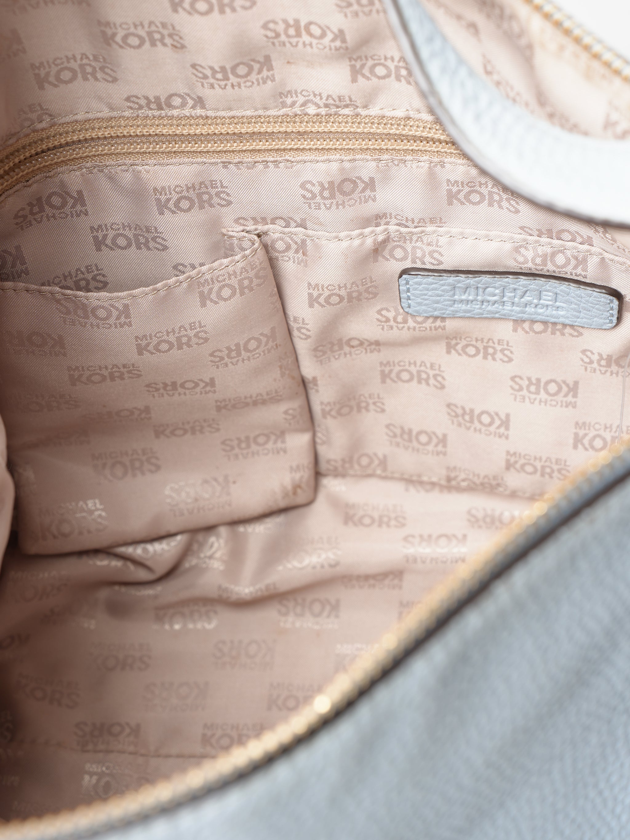 Michael kors purse lining hotsell