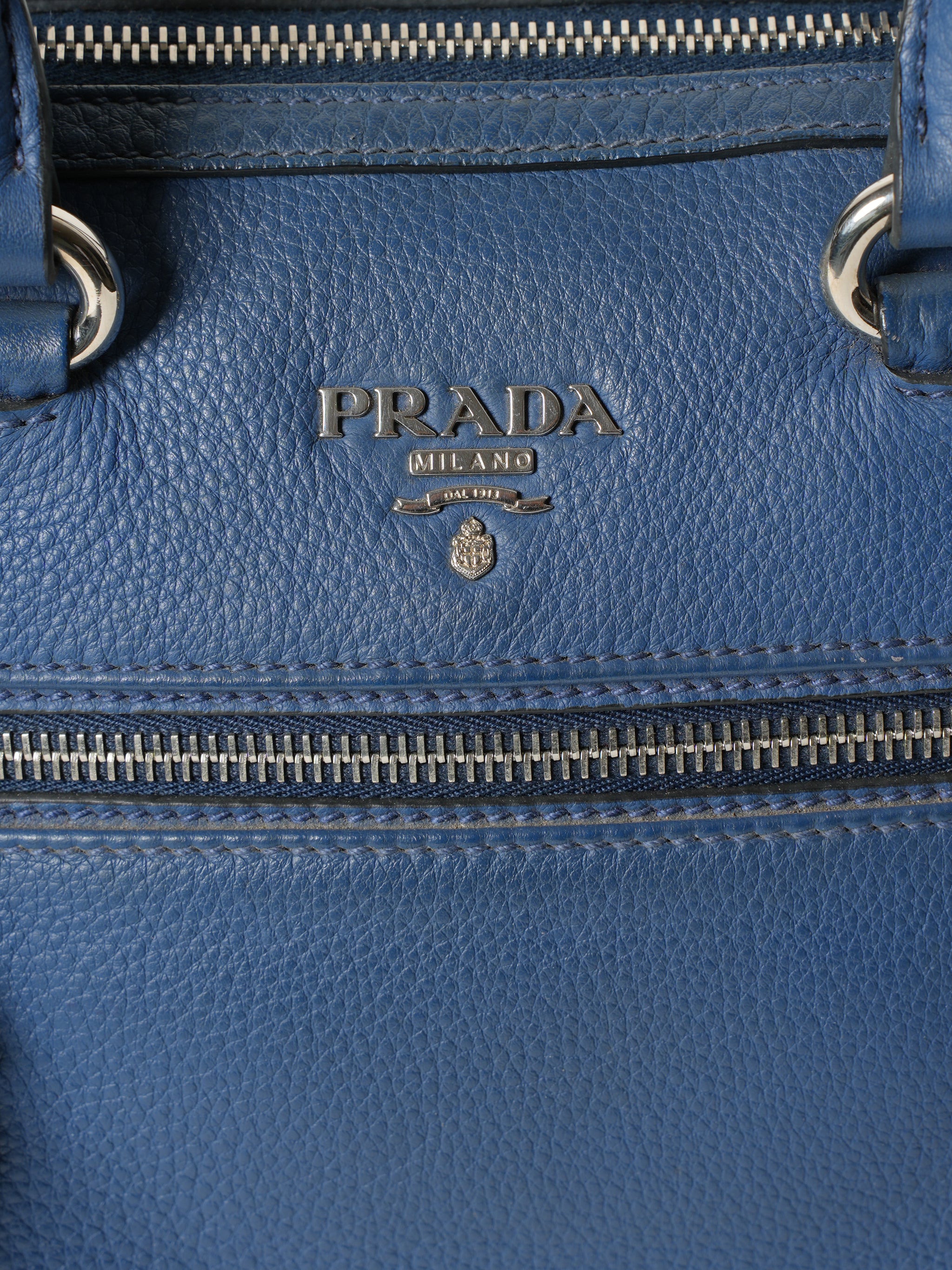 Prada Vitello Zip Medium Bag