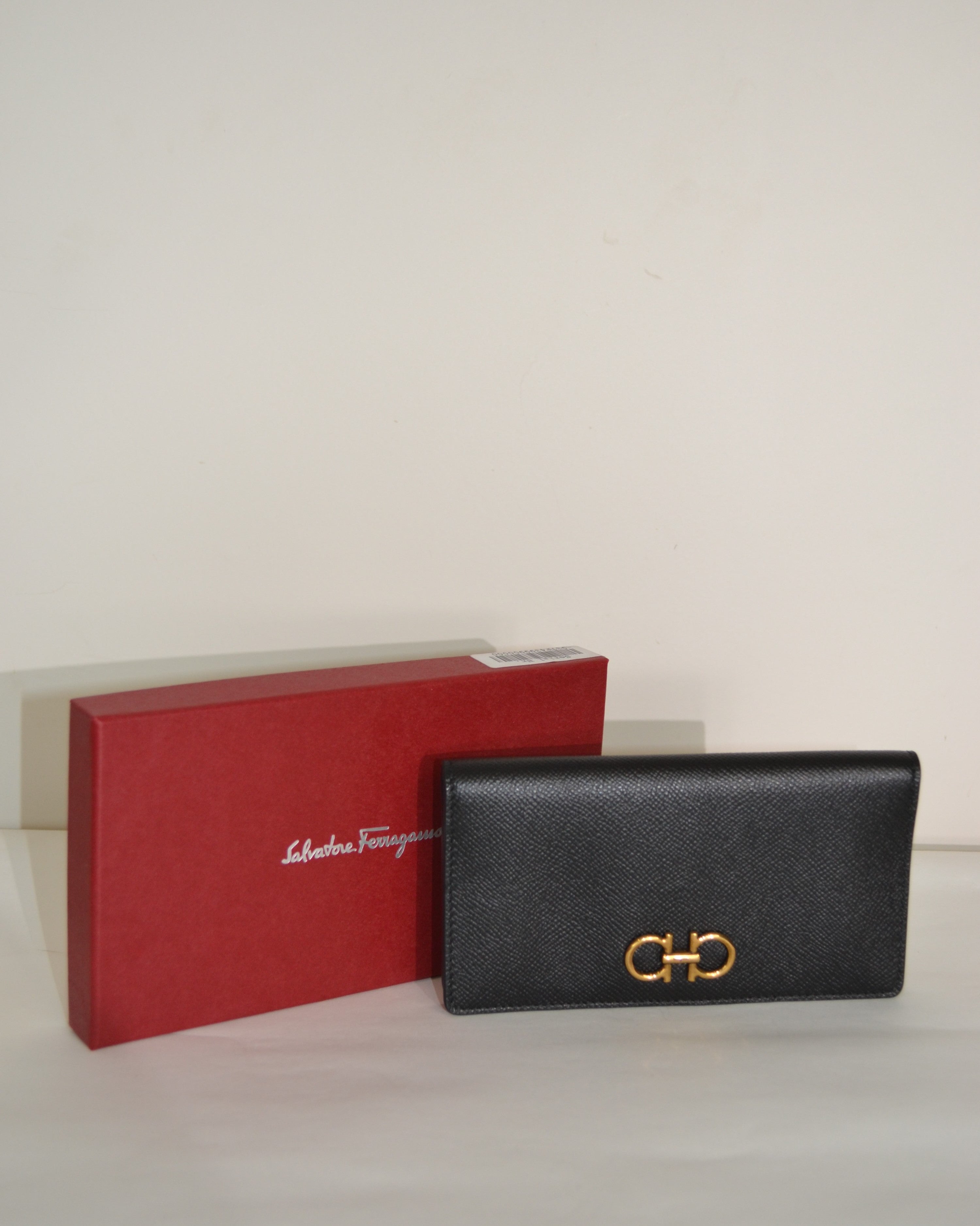 Ferragamo gancini continental wallet hotsell